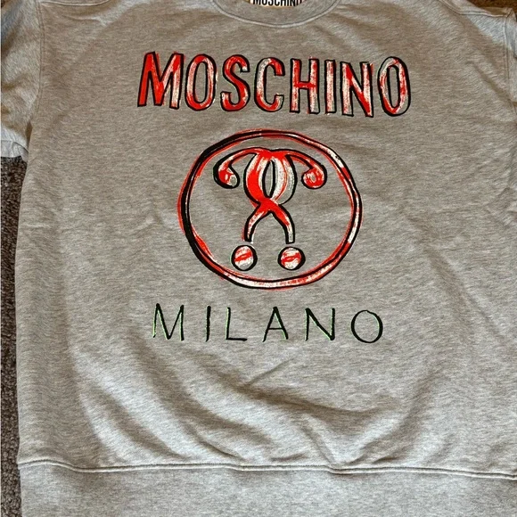 Moschino Crewneck - Picture 3 of 5